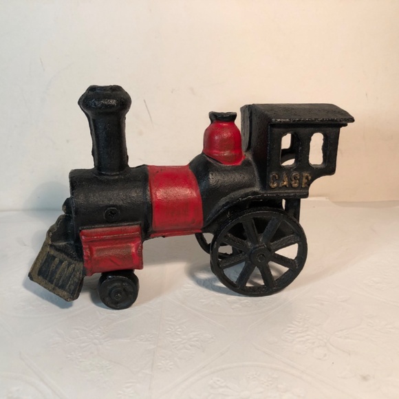 VINTAGE Cast Iron Train Case Locomotive Steam Engine Black Red Vintage 7” Toy - Picture 8 of 9